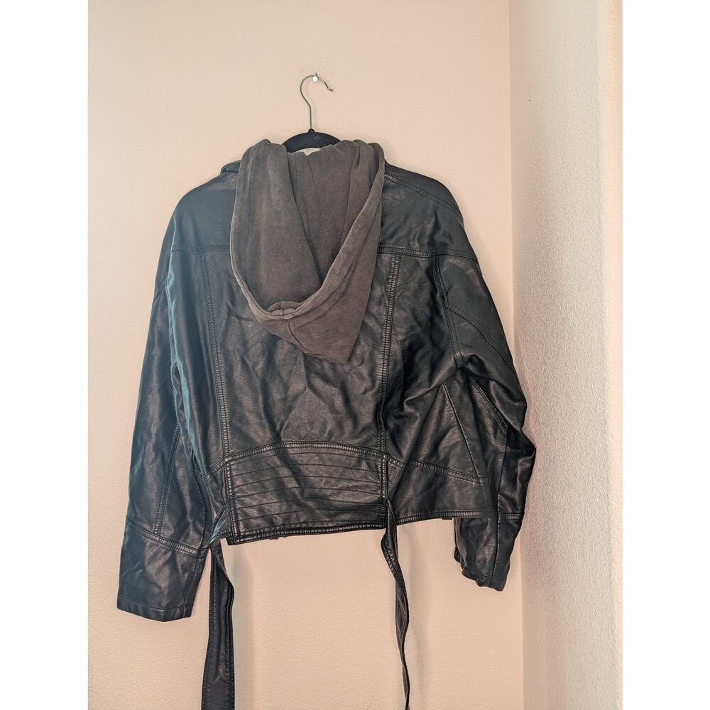 Free People Cleo Hooded Faux Leather Moto Jacket Belt Sz S - Picture 2 of 4